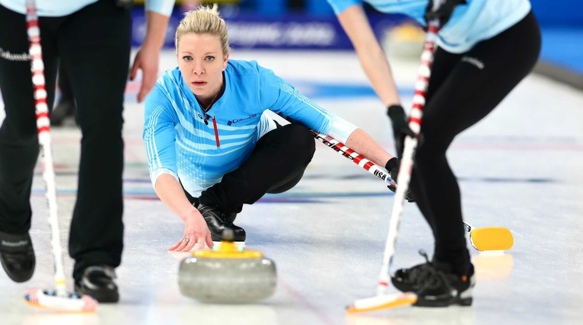 nina-roth-lead